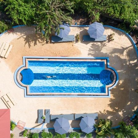 Barefoot Backpacker Resort Ciudad de Siem Riep Exterior foto