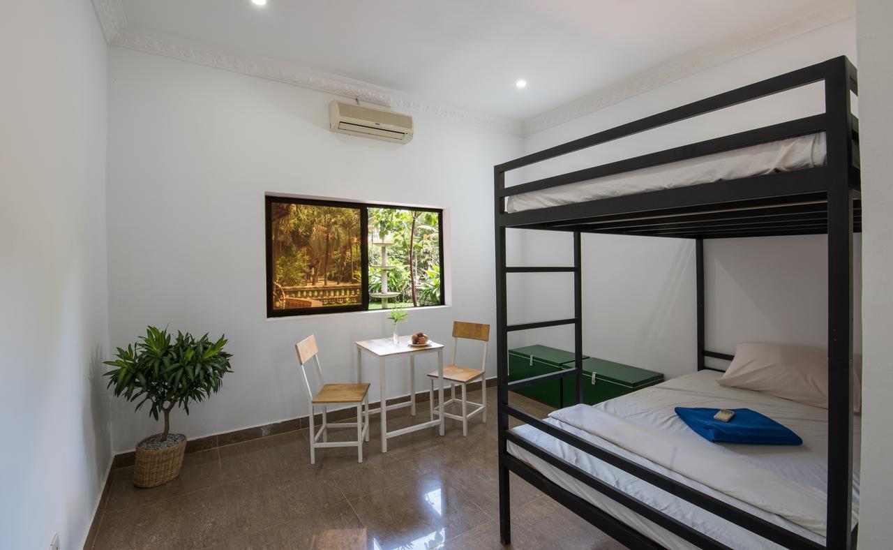 Barefoot Backpacker Resort Ciudad de Siem Riep Exterior foto