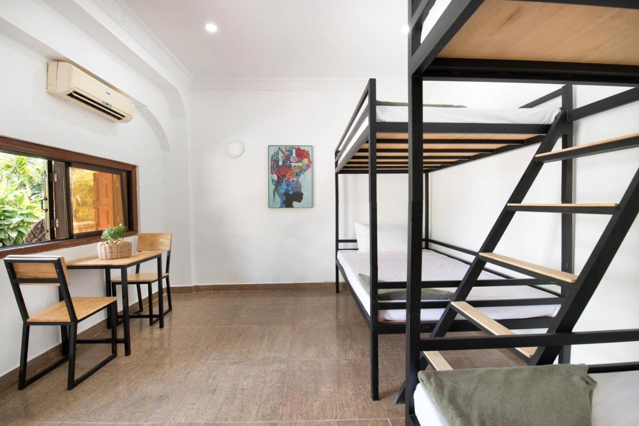 Barefoot Backpacker Resort Ciudad de Siem Riep Exterior foto