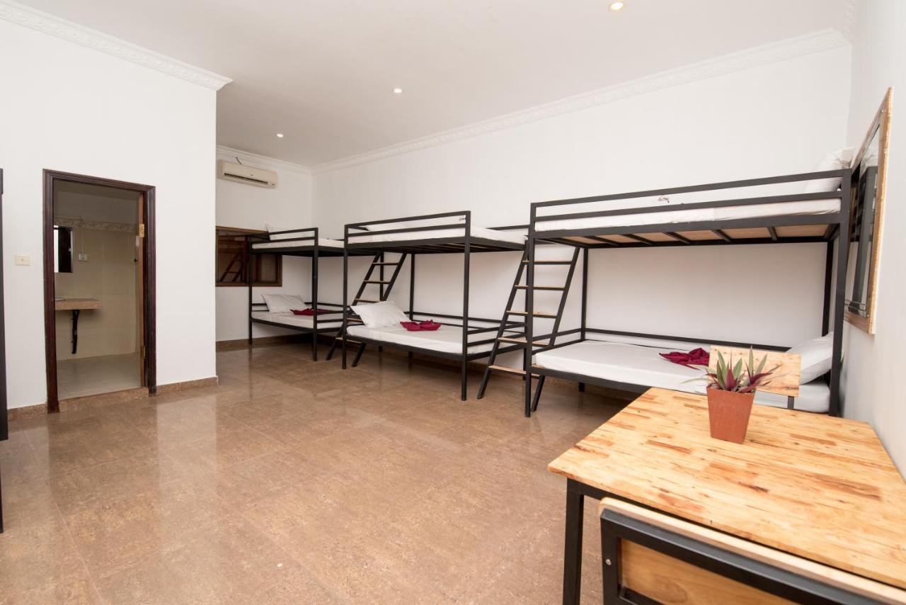 Barefoot Backpacker Resort Ciudad de Siem Riep Exterior foto